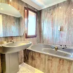 Parque Three Bedroom Apartament *
