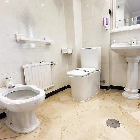 Parque Three Bedroom Apartment *