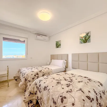 Parque Three Bedroom شقة