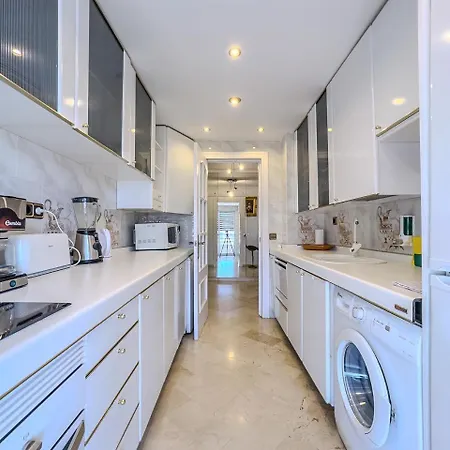 شقة Parque Three Bedroom ماربيا