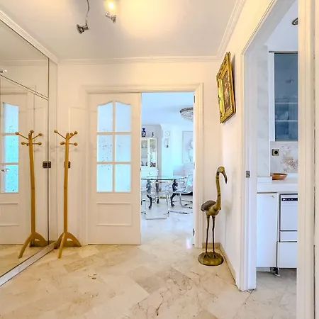 شقة Parque Three Bedroom *