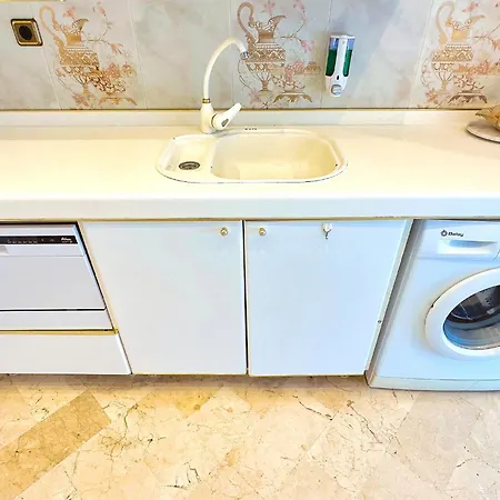 شقة Parque Three Bedroom *