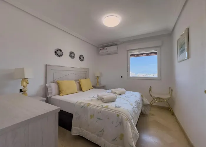 Parque Three Bedroom Appartement *
