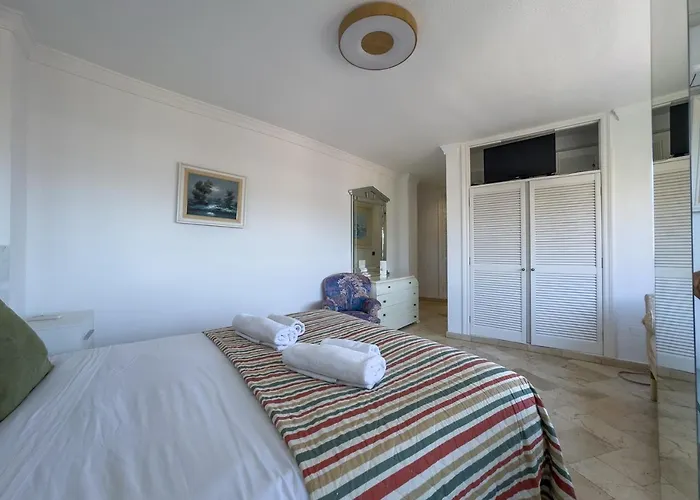 Appartement Parque Three Bedroom *